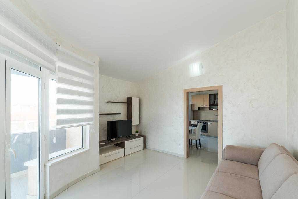 Apartments Mavracic Vir Eksteriør bilde