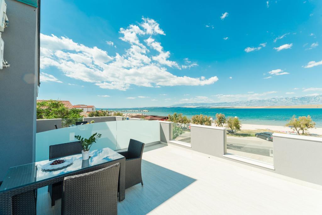 Apartments Mavracic Vir Eksteriør bilde