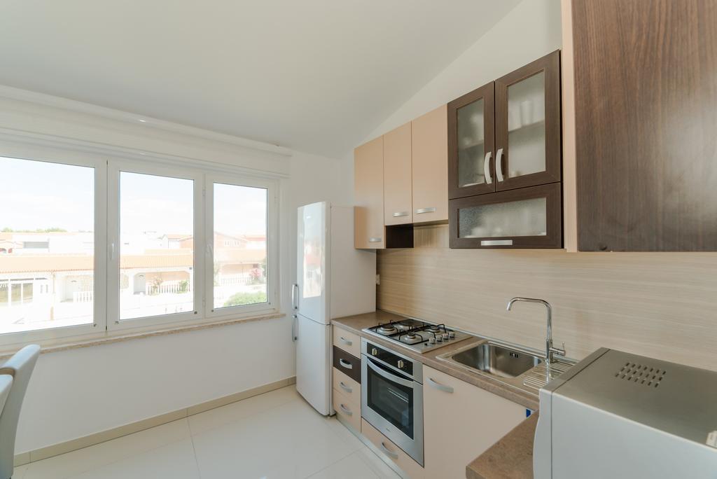 Apartments Mavracic Vir Eksteriør bilde